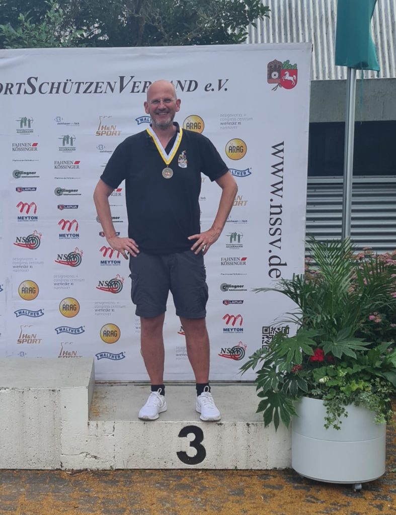 Torsten Wagner auf dem Siegerpodest auf dem 3. Platz