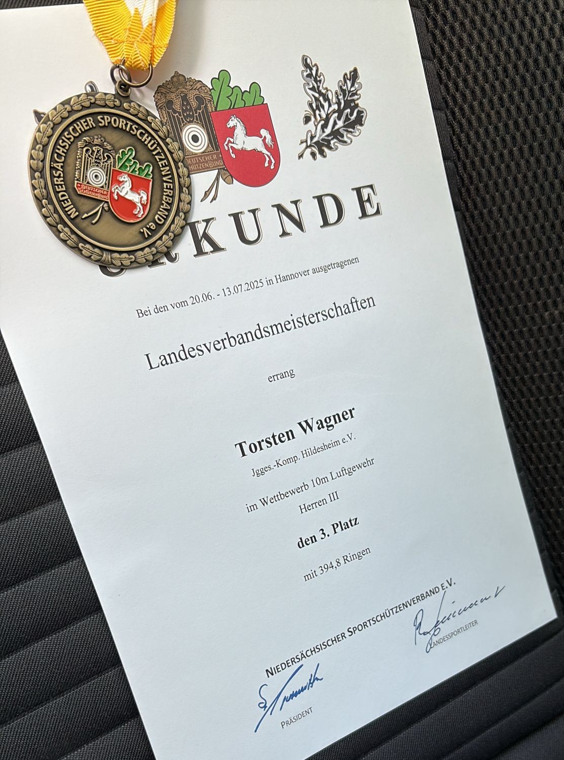 Erfolgreiche Landesmeisterschaft 2025 für die Junggesellenkompanie und Torsten Wagner Urkunde