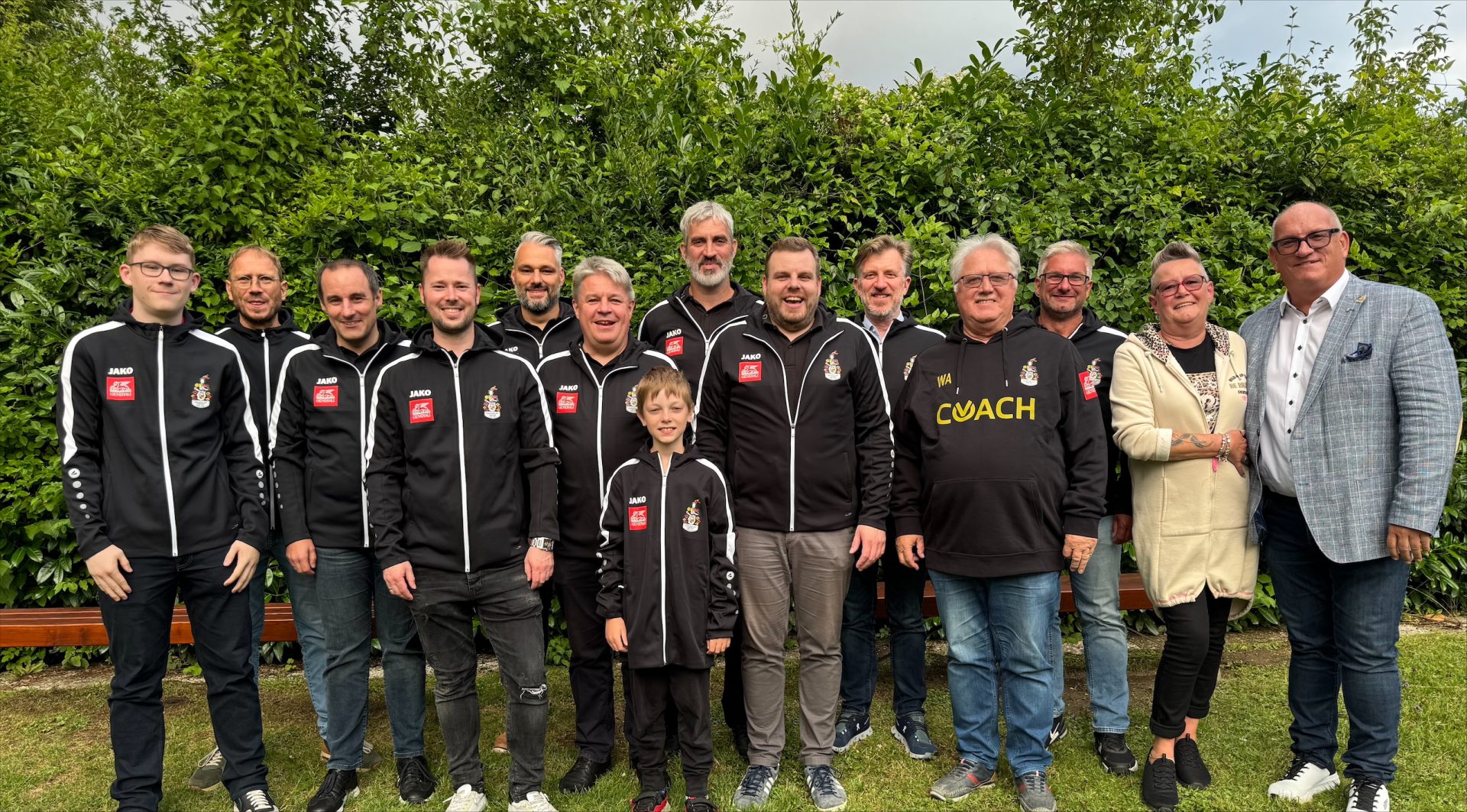 Übergabe Neue Trainingsanzüge für unsere Jugend und sportlich Aktiven